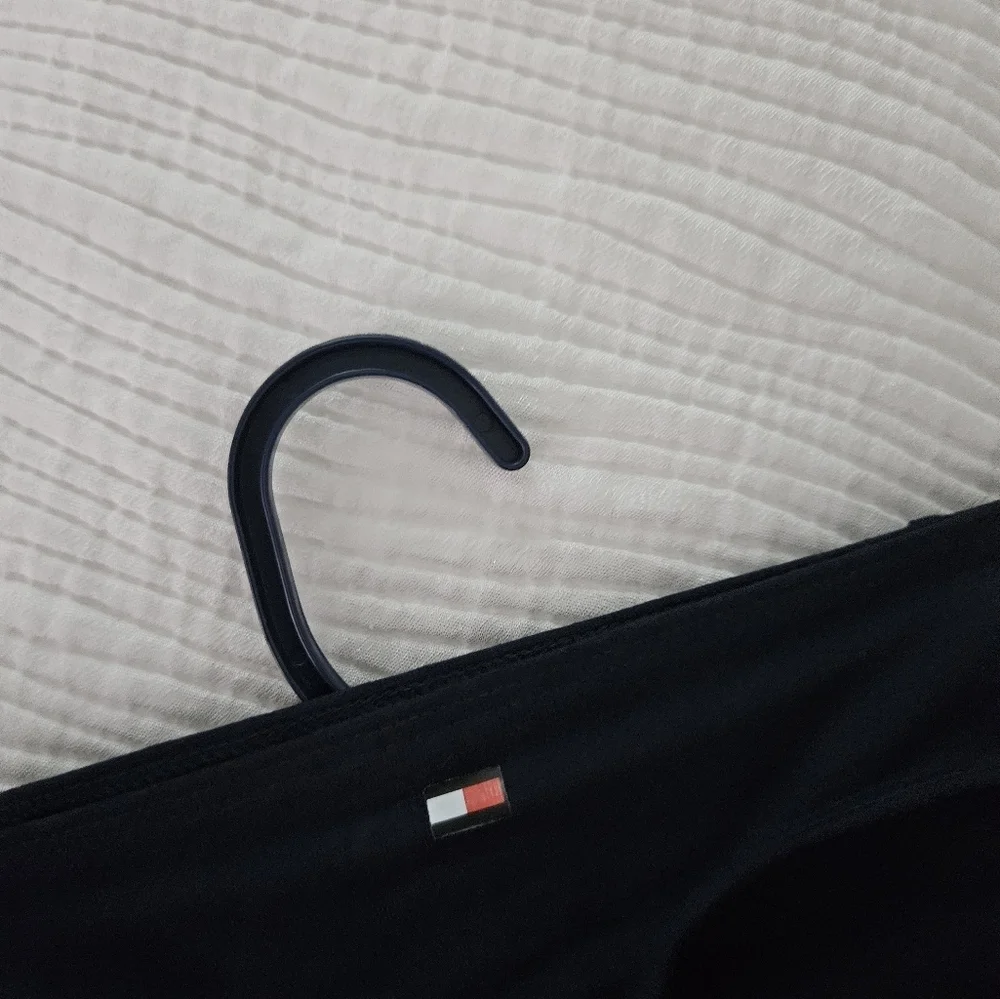 Tommy Hilfiger size large thongs NEW